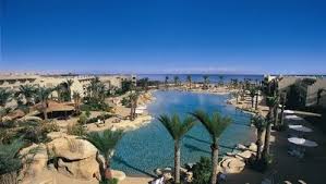 "مستثمري البحر الأحمر" تعلن انتهاء تعقيم فنادق الغردقة الأسبوع الجاري