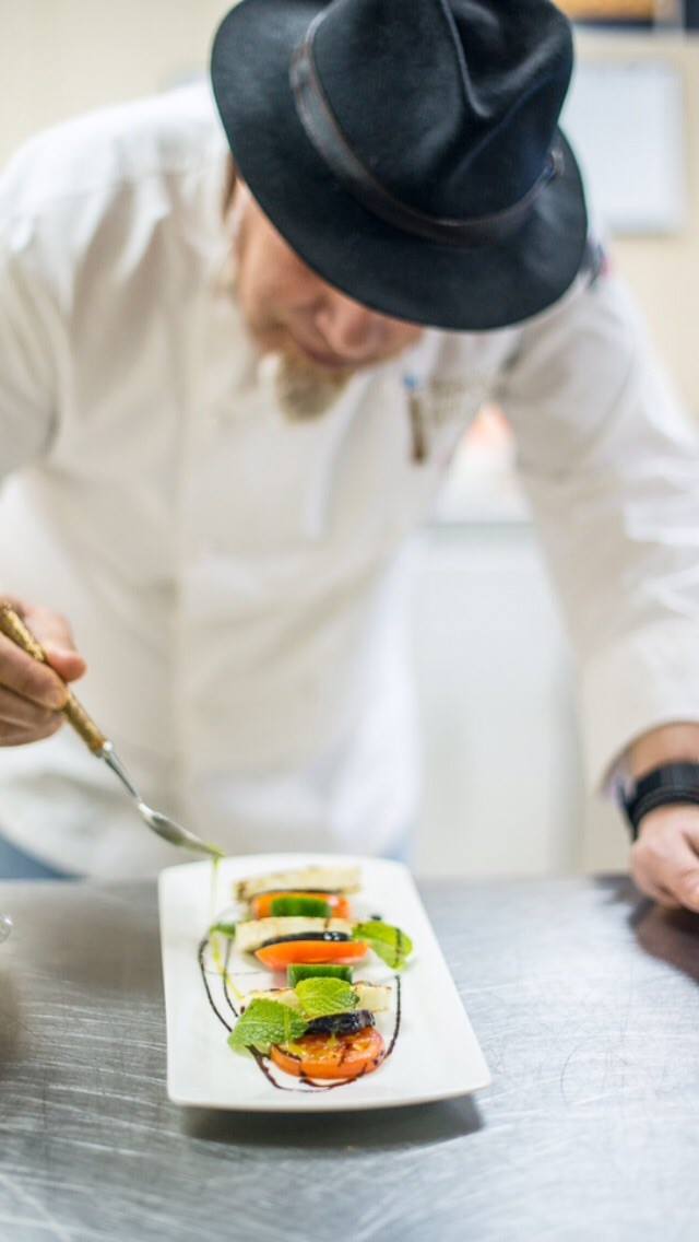 464572920 9002596123084908 8359128389325091646 n