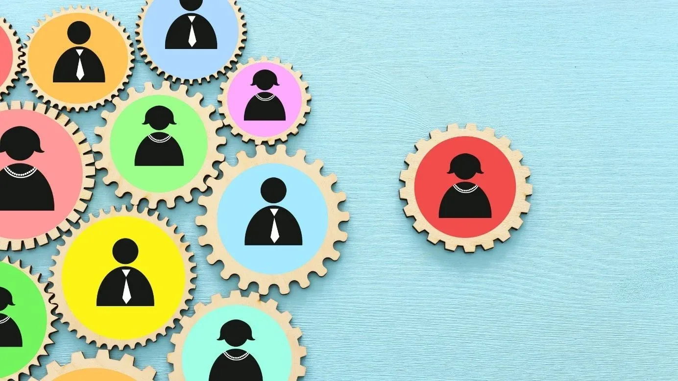 كيف تُعزز الشراكات مع المنظمات الثقافية المحلية؟