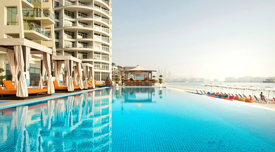 فندق ومنتجع رويال سنترال النخلة.. موقع مثالي وخدمات عالمية المستوى