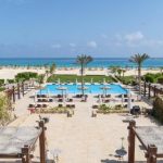 منتجع قيصر باي سيدي عبدالرحمن.. رفاهية البحر الأبيض المتوسط في مرسى مطروح