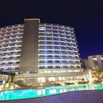 فندق رويال توليب سيتي سنتر طنجة.. رفاهية معاصرة تطل على سحر البحر الأبيض المتوسط