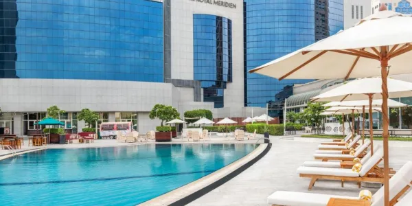 مقارنة متكاملة بين فنادق "بورتو السخنة" لقضاء الإجازات والعطلات