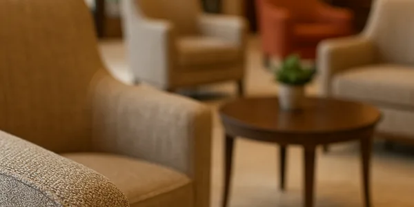 ملمس مقاعد اللوبي.. رسالة غير مرئية عن مستوى الفخامة؟