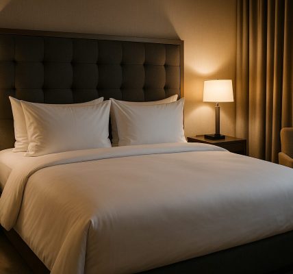 النوم كمنتج.. لماذا تتنافس الفنادق عالميًا على “أفضل تجربة نوم”؟