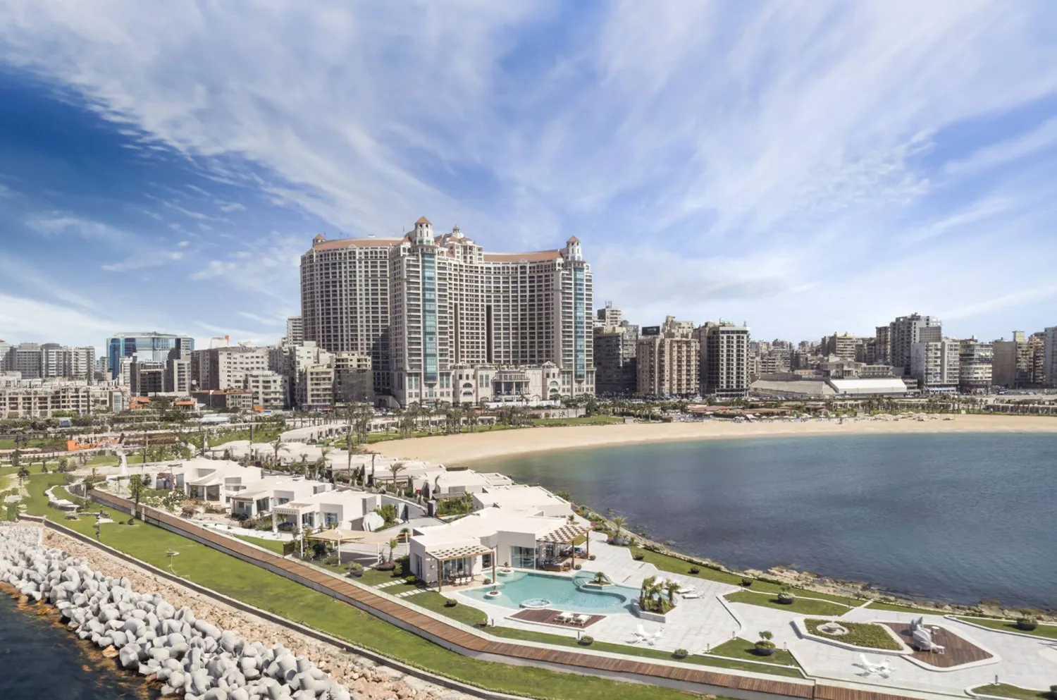 تجربة الإقامة في وسط “الإسكندرية” 