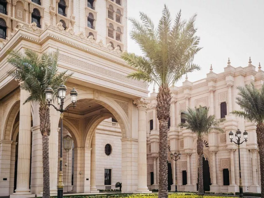 فنادق مطلة على “كورنيش جدة” وتجربة النزيلإيه  