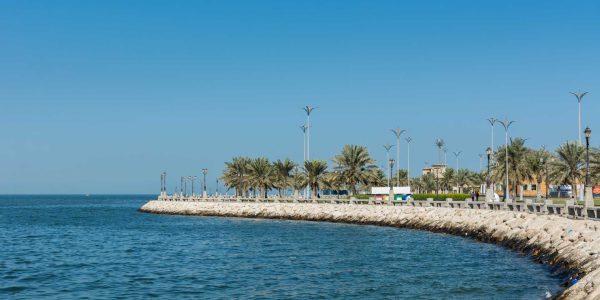 تجربة الفنادق الساحلية في “الدمام”
