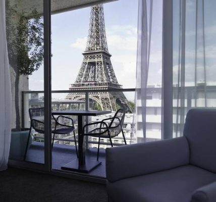 ما الذي يبحث عنه الزائر العربي في فنادق “باريس”؟