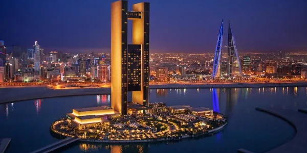 تجربة الإقامة قرب “مطار البحرين الدولي”