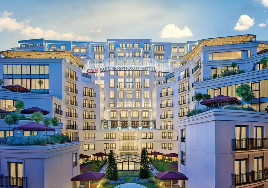 السكن الفندقي قرب “مضيق البوسفور” في “إسطنبول”