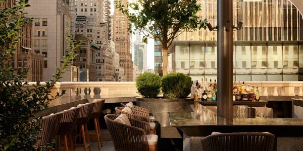 تأثير الضوضاء الخارجية على تجربة الإقامة في فنادق “نيويورك”