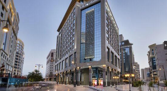 حجز فنادق قريبة من "المسجد النبوي" للمشاة