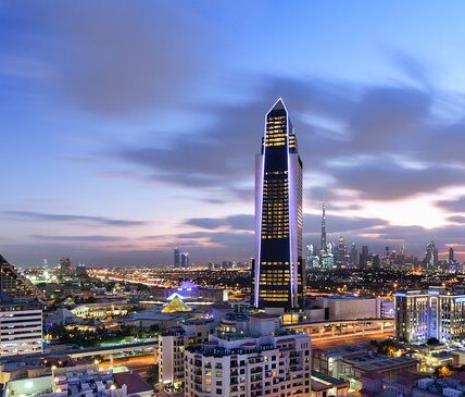 تجربة الإقامة الفندقية الأولى للمسافر العربي إلى “دبي”