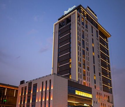 الفرق بين الإقامة الفندقية والإقامة المفروشة في “الرياض”