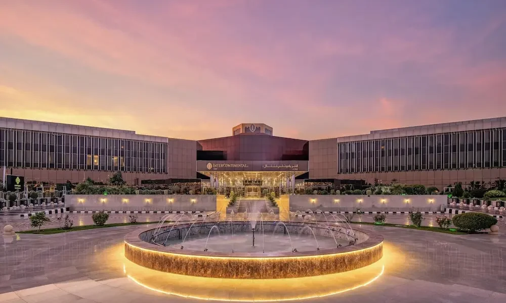 نصائح اختيار فندق مناسب لرحلة عائلية إلى “الطائف”