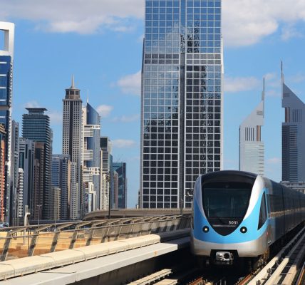 السكن قرب محطات المترو في “دبي”