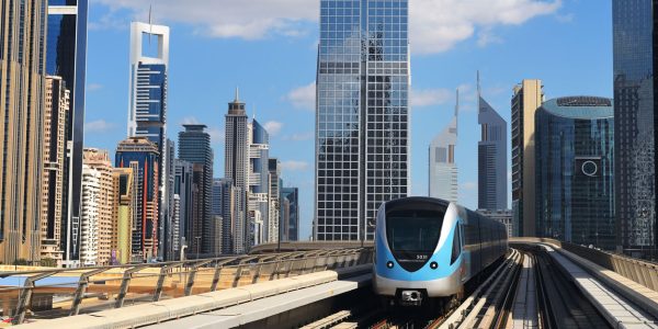 السكن قرب محطات المترو في “دبي”