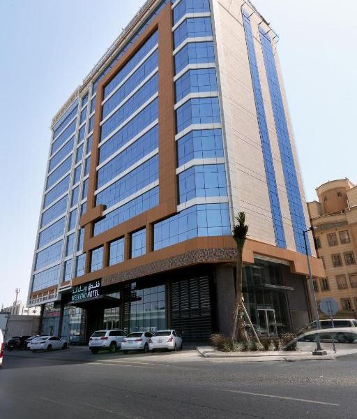 فندق ويك إند صاري