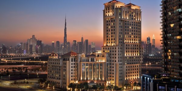 كيفية اختيار فندق بتقييمات حقيقية في "دبي"