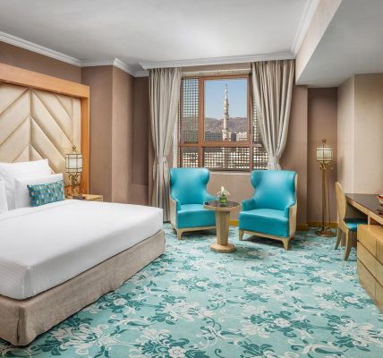 تأثير المواسم على أسعار الفنادق في المدينة المنورة