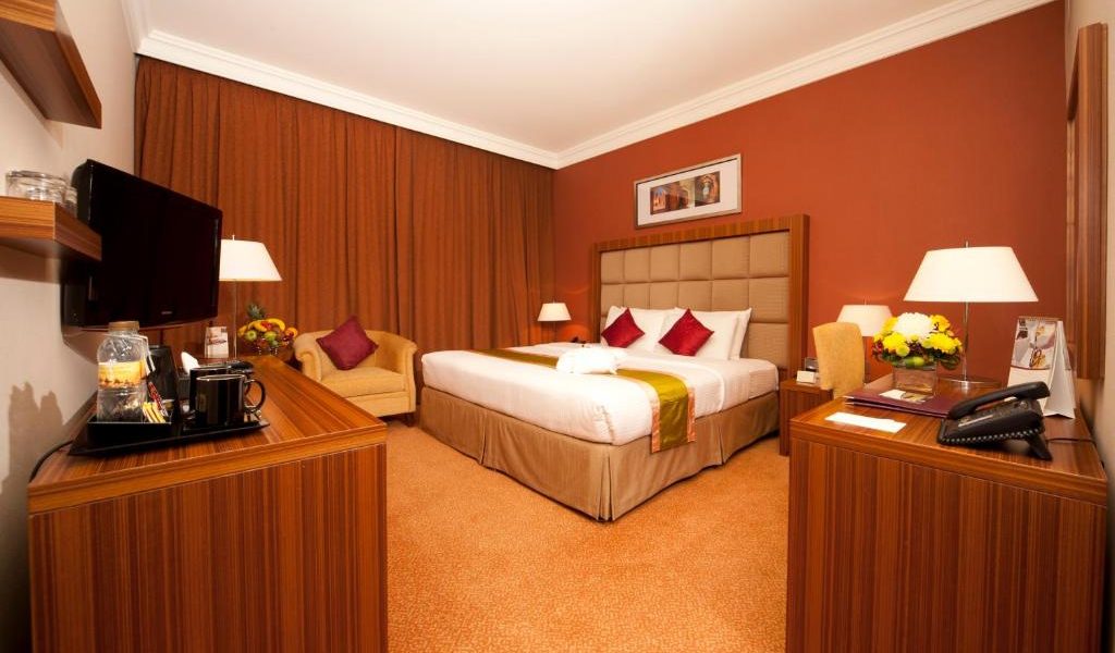 فندق سيتي سيزنز الحمراء