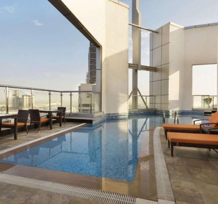 رمادا كورنيش أبوظبي