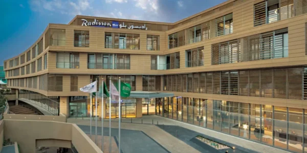 فندق وريزيدنس راديسون بلو في الحي الدبلوماسي بالرياض