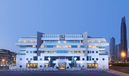 فندق وأجنحة ليفا، مواجه لوسط المدينة – دبي