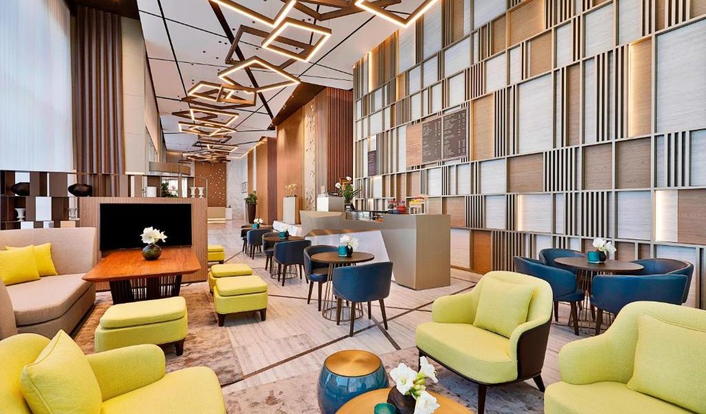 كورتيارد باي ماريوت دبي، البرشاء