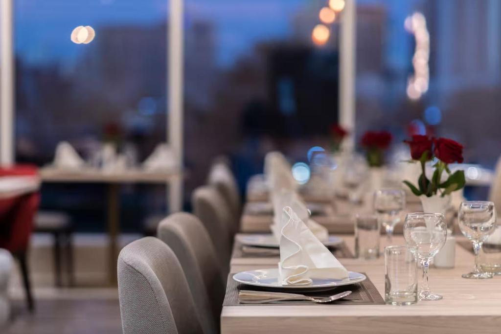 فندق رمادا باي ويندهام الرياض طريق الملك فهد