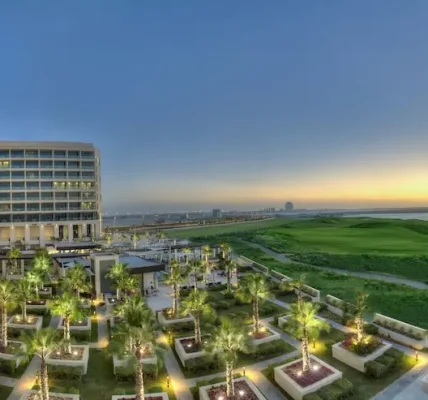 كراون بلازا جزيرة ياس، أحد الفنادق من مجموعة فنادق إنتركونتيننتال