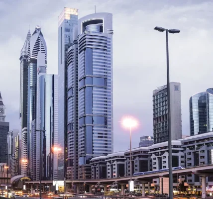 فندق كارلتون داون تاون – دبي