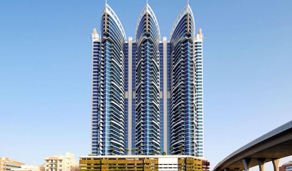 فندق نوفوتيل البرشاء دبي