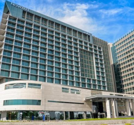 النوفوتيل أبوظبي البستان