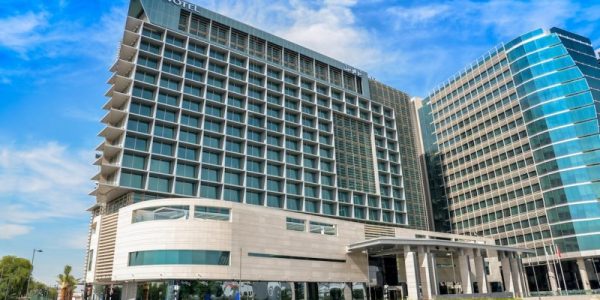 النوفوتيل أبوظبي البستان