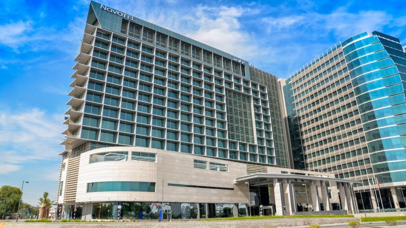 النوفوتيل أبوظبي البستان