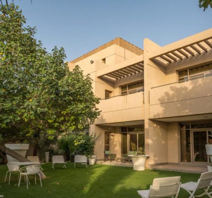 فلل فيفيندا الفندقية غرناطة