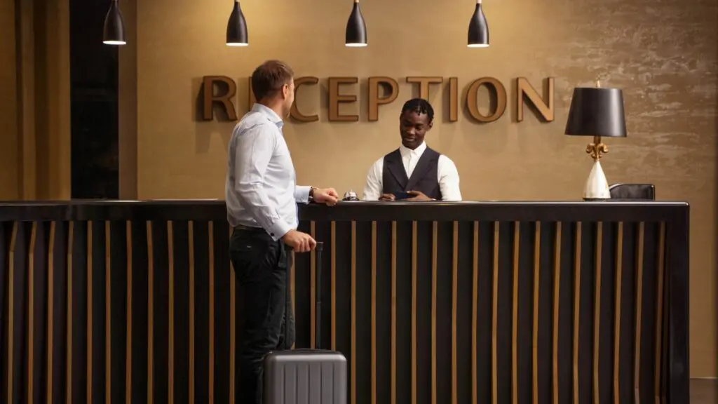 ما هو Hotel Operations؟ نظرة شاملة من داخل صناعة الضيافة