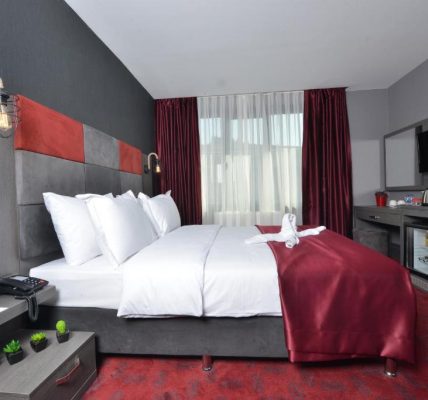 فندق إيه 11 أتاسهير