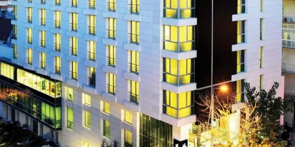 فندق ديمورا