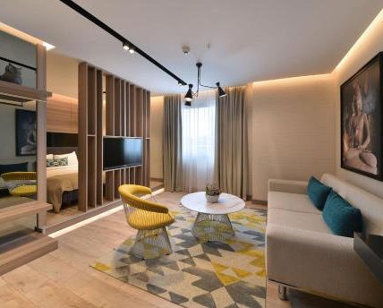 فندق نيش بالاس إكسيكلوزيف سويتس