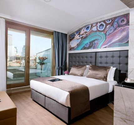 فندق فور سايدز شيشلي