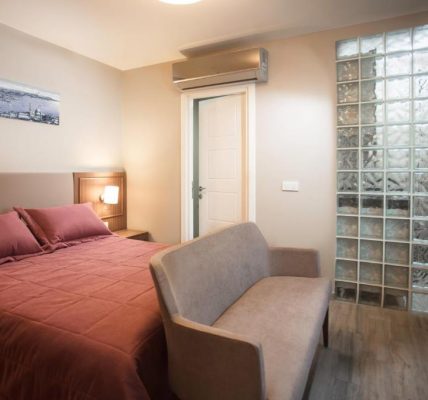 هاليت فارغون أبارت