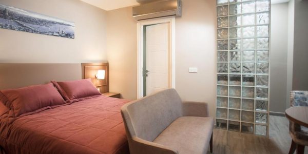 هاليت فارغون أبارت