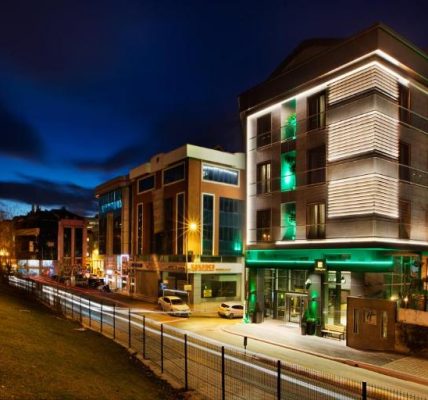 فندق هوليداي إن إسطنبول – كاديكوي