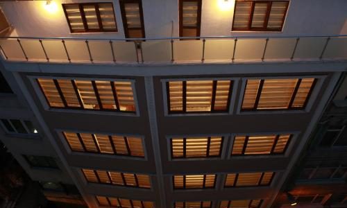 شقق بيرينسي الفندقية