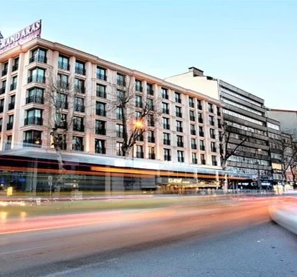 فندق وأجنحة غراند أراس