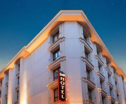 فنادق وسبا جاف نيشانتاشي