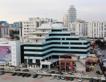 فندق ساريسا